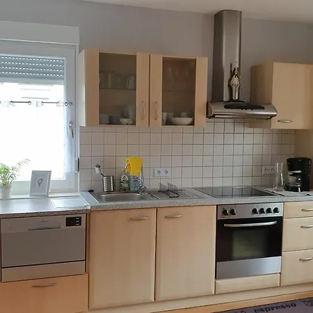Pees Apartment *